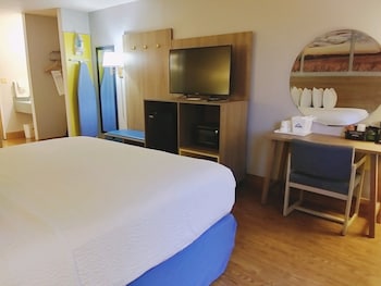 Room, 1 King Bed, Non Smoking