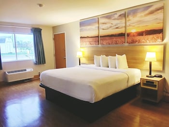 Studio Suite, 1 King Bed, Non Smoking