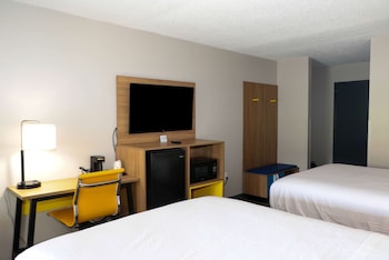 Room, 2 Queen Beds, Non Smoking