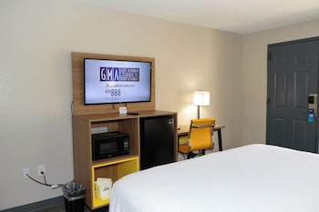 Standard Room, 1 King Bed, Non Smoking