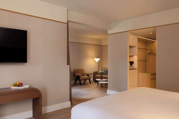 Junior Suite (View)