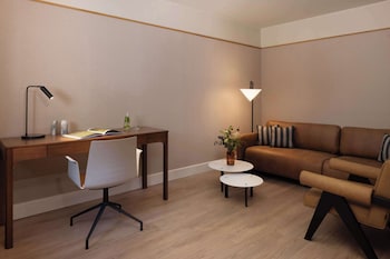 Junior Suite (View)