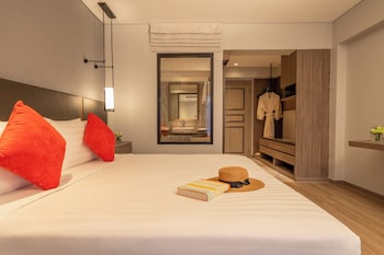 Superior Room, City View