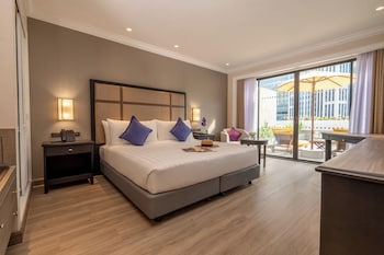Room, Terrace, City View