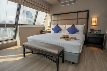Suite, City View