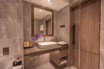 Superior Room, City View