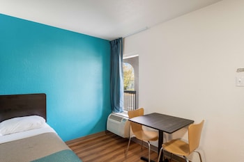 Deluxe Quadruple Room, 2 Double Beds, Non Smoking, Refrigerator & Microwave