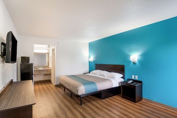 Deluxe Double Room, 1 King Bed, Accessible, Non Smoking