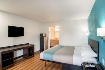 Deluxe Double Room, 1 King Bed, Accessible, Non Smoking