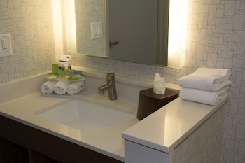 Standard Room, 2 Queen Beds, Accessible (Mobility, Accessible Tub)
