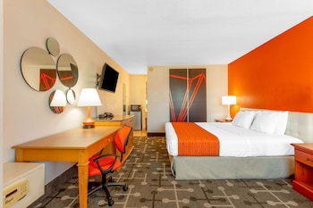 Standard Room, 1 King Bed, Non Smoking