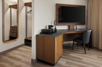 Deluxe Room, 1 King Bed (View)