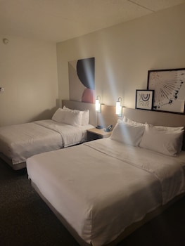Room, 2 Queen Beds
