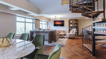 Premium Loft