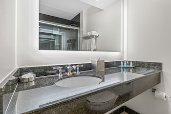 Deluxe Room, 2 Queen Beds