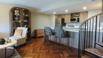Premium Loft