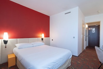 Standard Double Room, Mobility Accessible, Garden View