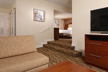 Studio Suite, 1 King Bed, Non Smoking, Balcony