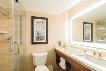 Studio Suite, 1 King Bed, Non Smoking, Balcony