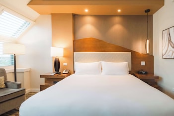 Deluxe Room, 1 King Bed, Non Smoking