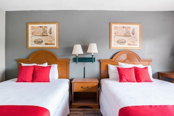 Room, 2 Queen Beds