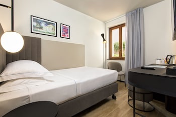 Basic Room with Air Conditioning