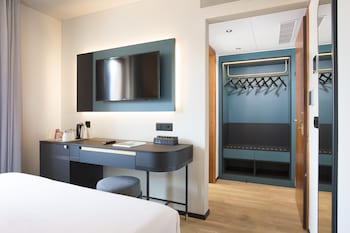 Double Room with Air Conditioning