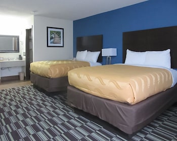 Room, 2 Queen Beds, Non Smoking (Pet Friendly)