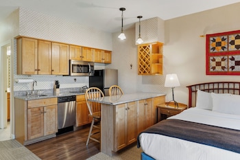 Studio Country Inn Room