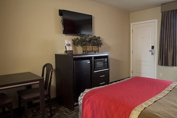 Standard Room, 1 Queen Bed, Non Smoking