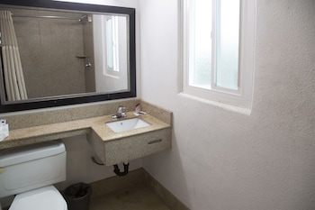 Standard Room, 2 Queen Beds, Non Smoking
