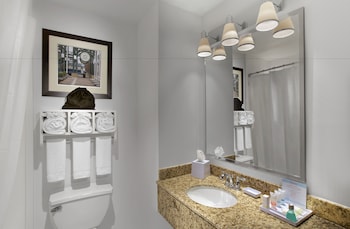 Room, 2 Double Beds (Mobility/Hearing Access, Roll-In Shwr)
