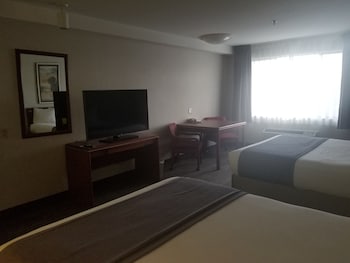 Suite, 2 Queen Beds