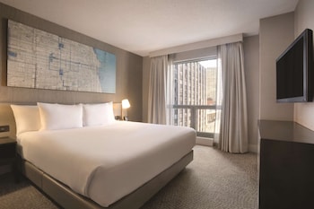 Suite, Accessible, Non Smoking (Roll-in Shower)