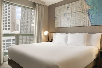 Superior Studio, 1 King Bed