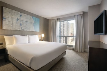 Suite, Accessible, Non Smoking (Roll-in Shower)