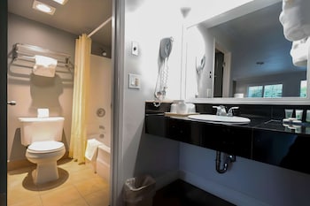 Standard Room, 2 Queen Beds, Non Smoking