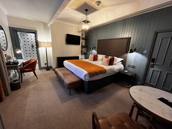 Carriage Premier Room