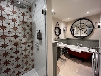 Carriage Premier Room