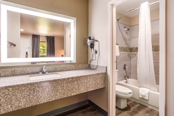Room, 2 Queen Beds, Non Smoking