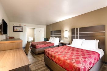 Room, 2 Queen Beds, Non Smoking (Handicap)