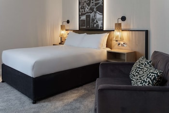 Room, 1 Queen Bed with Sofa bed