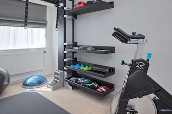 Room, 1 King Bed (Fitness)