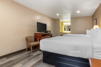 Standard Room, 2 Queen Beds, Smoking, Refrigerator & Microwave (Dining Table)