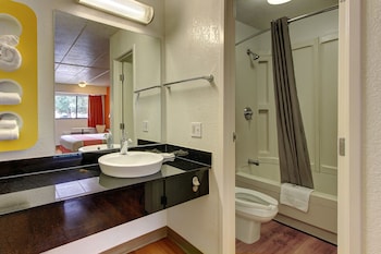 Deluxe Room, 2 Double Beds, Accessible, Non Smoking