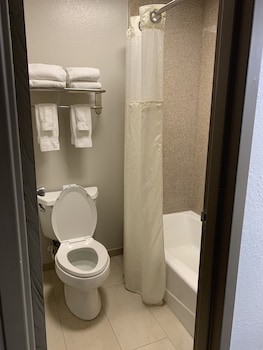 Standard Room, 2 Queen Beds, Non Smoking, Refrigerator