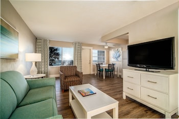 North Tower Oceanfront Efficiency