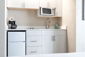 Oceanfront Kitchenette