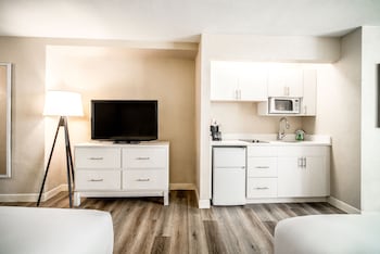 Oceanfront Kitchenette