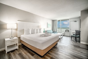 Oceanfront King Kitchenette